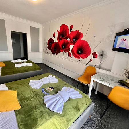 Great Polonia Swidnica City Center Aparthotel Luaran gambar