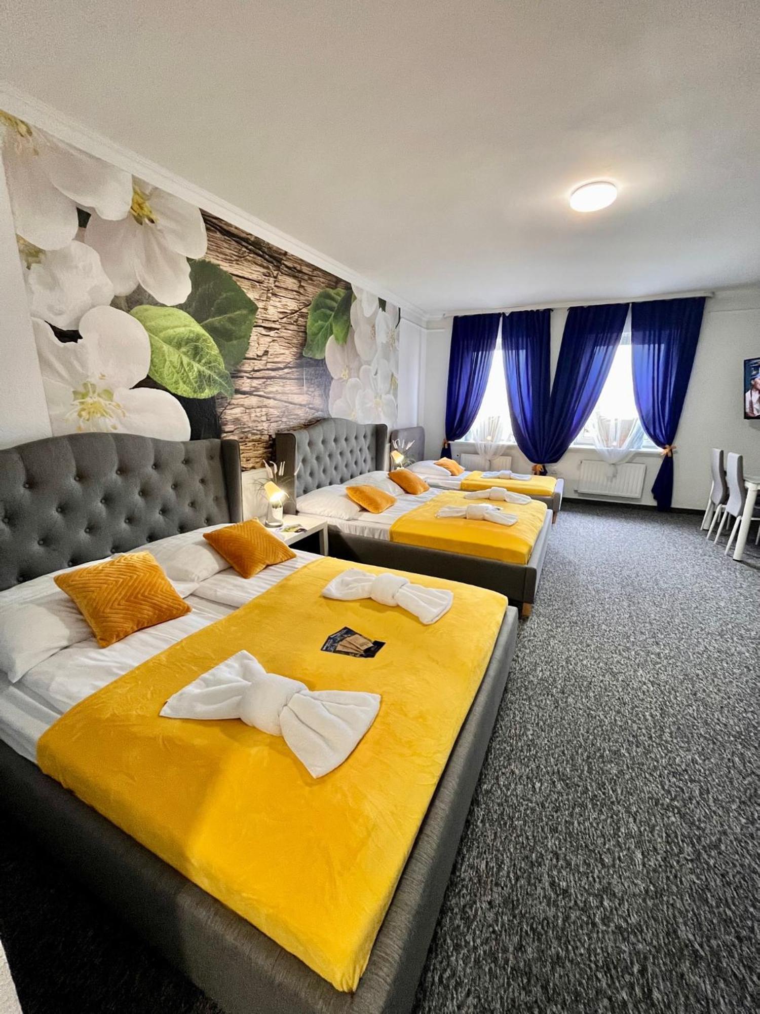 Great Polonia Swidnica City Center Aparthotel Luaran gambar